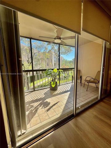 10985 SW 107 216, Miami, FL 33176