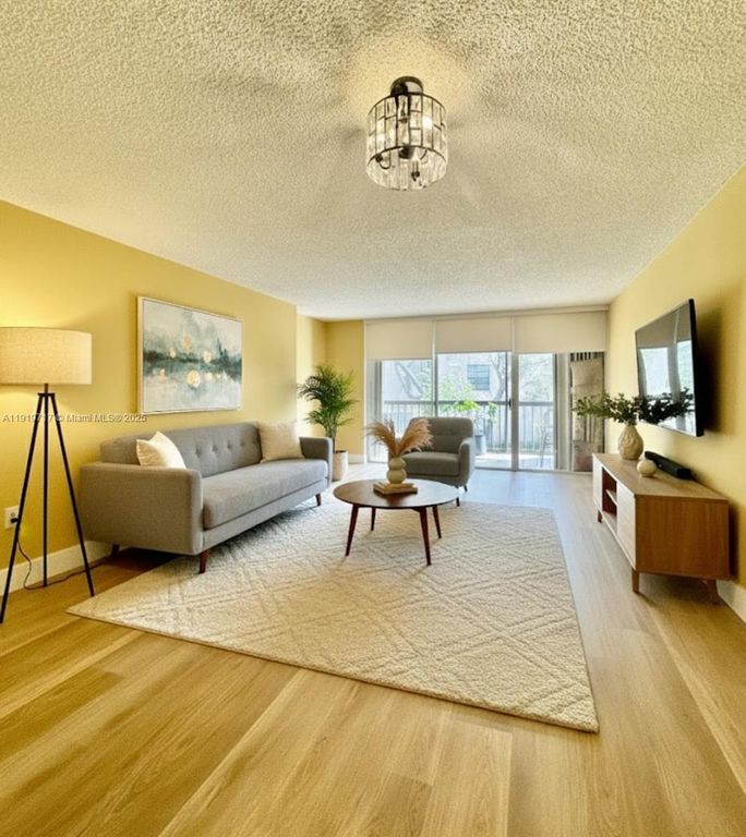 10985 SW 107 216, Miami, FL 33176