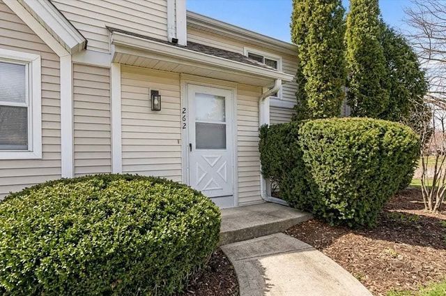 262 Inverrary Lane, Deerfield, IL 60015