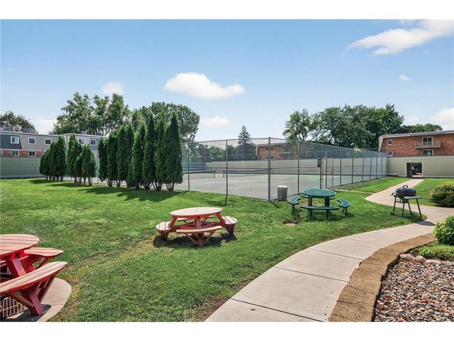 7301 W Franklin Avenue, Saint Louis Park, MN 55426