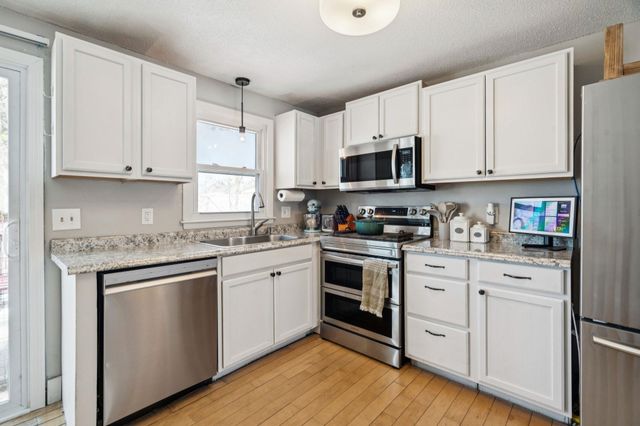 41L Derryfield Road, Derry, NH 03038