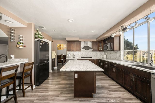 4061 Mount Serenata, Corona, CA 92882