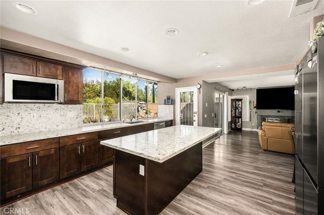 4061 Mount Serenata, Corona, CA 92882
