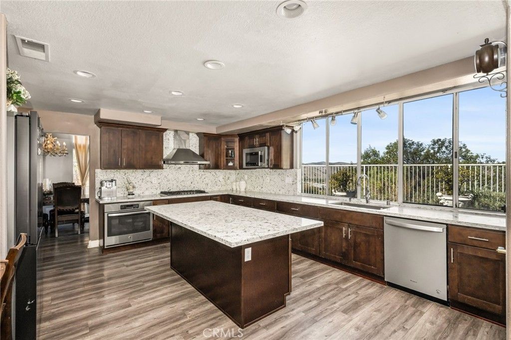 4061 Mount Serenata, Corona, CA 92882 — photo 5