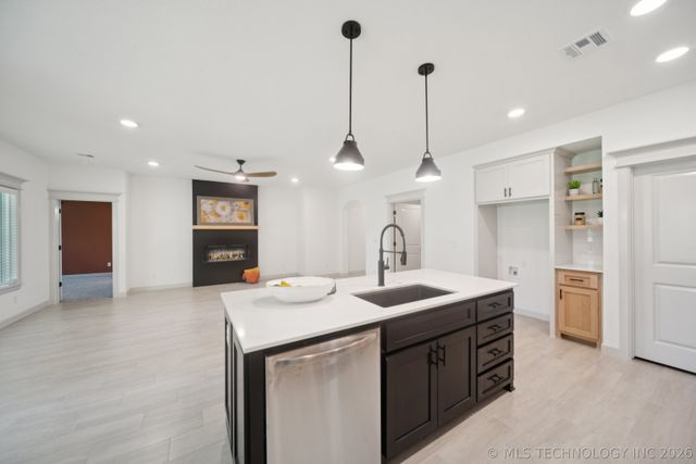 213 W Broadway Street, Owasso, OK 74055
