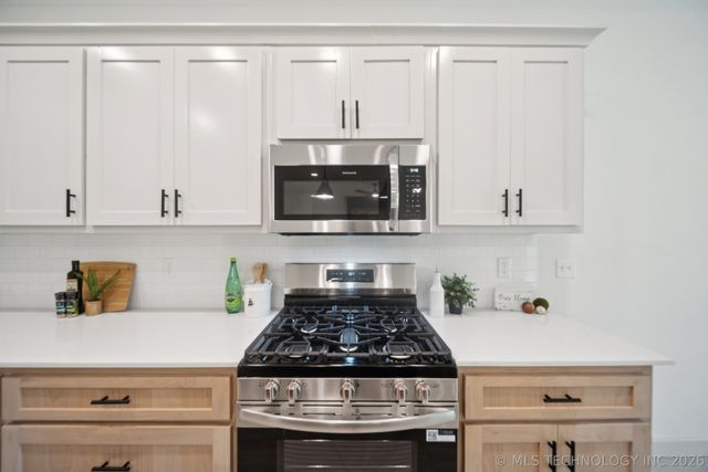 213 W Broadway Street, Owasso, OK 74055
