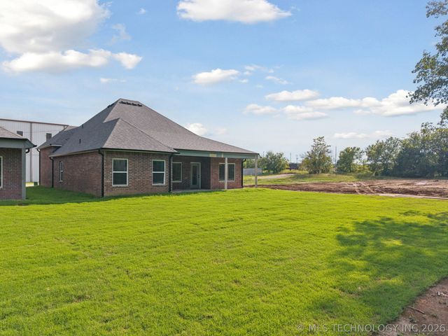 213 W Broadway Street, Owasso, OK 74055