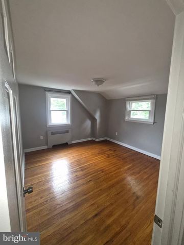 4118 BERRY AVE, Drexel Hill, PA 19026