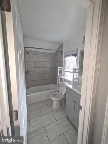 4118 BERRY AVE, Drexel Hill, PA 19026