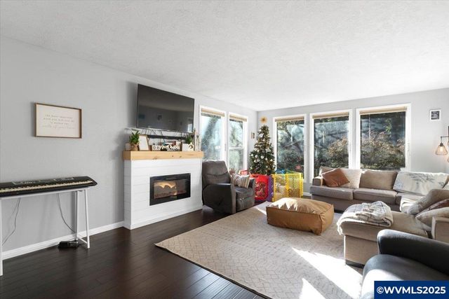 1855 Pilgrim St SE, Salem, OR 97302