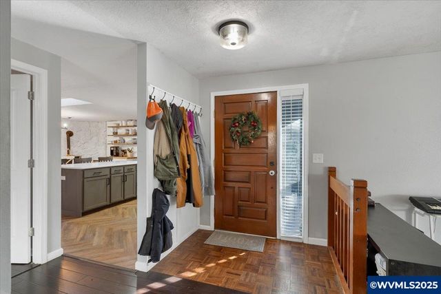 1855 Pilgrim St SE, Salem, OR 97302