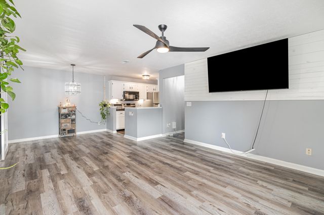 412 Marian Lane, 5, Florence, KY 41042