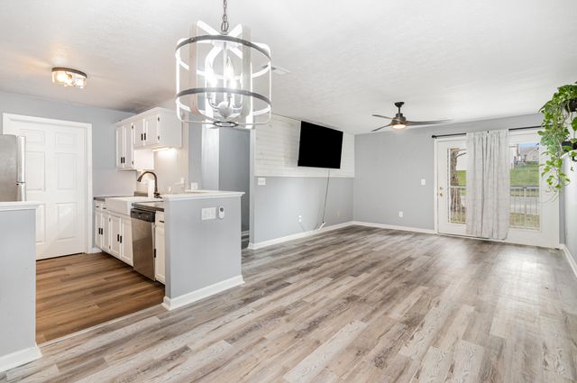 412 Marian Lane, 5, Florence, KY 41042