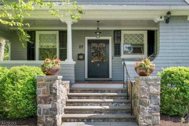 27 Bedford Rd, Summit City, NJ 07901