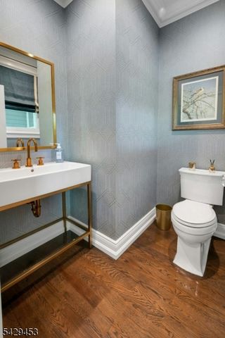 27 Bedford Rd, Summit City, NJ 07901