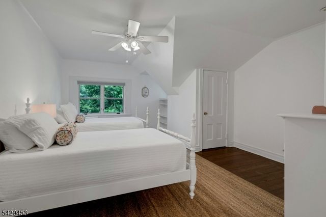 27 Bedford Rd, Summit City, NJ 07901