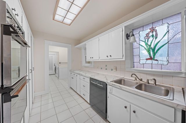 1209 Park Street N, Kerrville, TX 78028