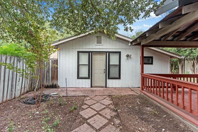 1209 Park Street N, Kerrville, TX 78028