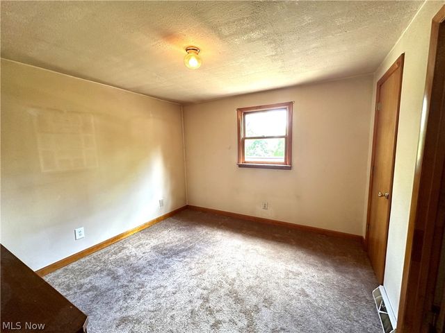 415 Genteel Ridge Road, Wellsburg, WV 26070
