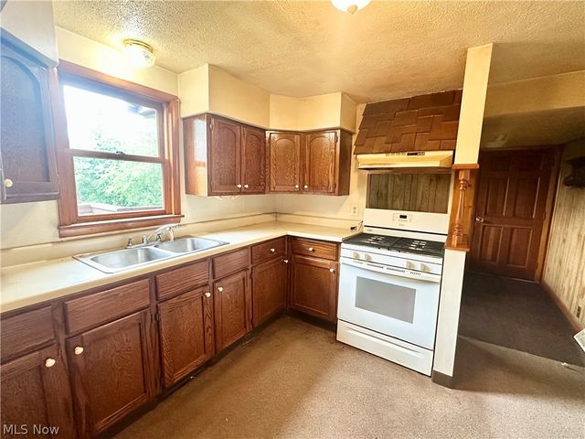 415 Genteel Ridge Road, Wellsburg, WV 26070