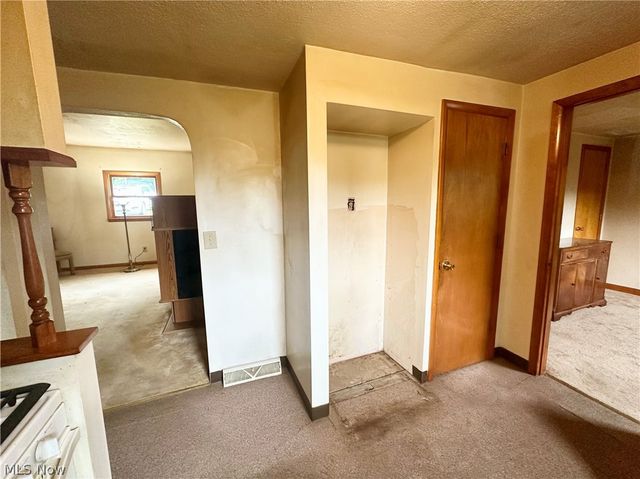 415 Genteel Ridge Road, Wellsburg, WV 26070