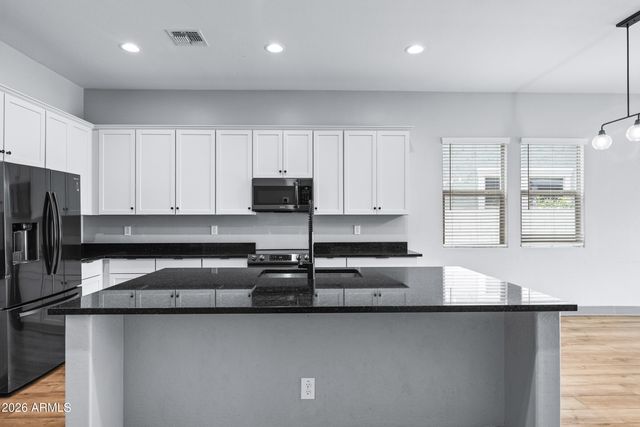 3900 E APPALOOSA Road, Gilbert, AZ 85296