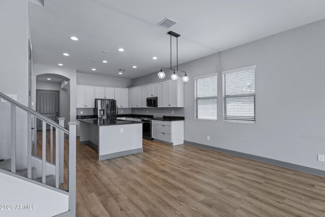 3900 E APPALOOSA Road, Gilbert, AZ 85296