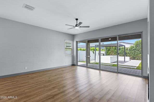 3900 E APPALOOSA Road, Gilbert, AZ 85296