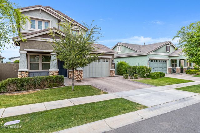 3900 E APPALOOSA Road, Gilbert, AZ 85296