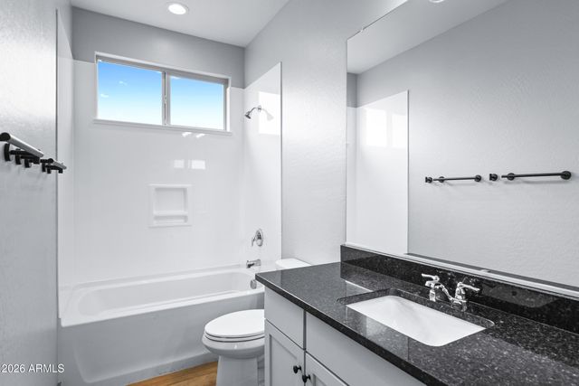 3900 E APPALOOSA Road, Gilbert, AZ 85296