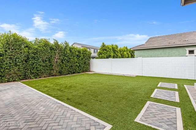 3900 E APPALOOSA Road, Gilbert, AZ 85296