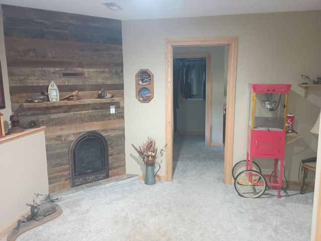 40533 Golden Avenue, North Branch, MN 55056