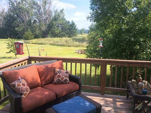 40533 Golden Avenue, North Branch, MN 55056