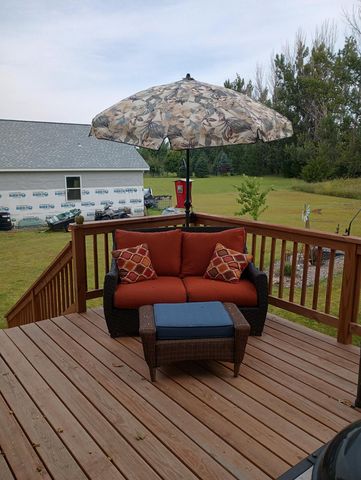 40533 Golden Avenue, North Branch, MN 55056