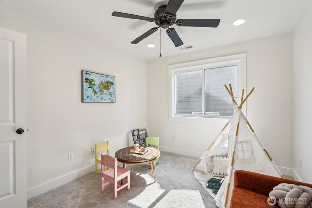 5015 240th Place SE, Issaquah, WA 98029