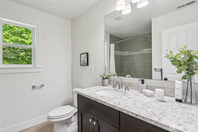 5015 240th Place SE, Issaquah, WA 98029