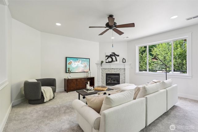 5015 240th Place SE, Issaquah, WA 98029