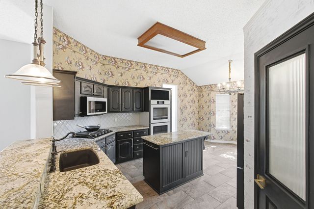 420 Brookwood Drive, Murphy, TX 75094