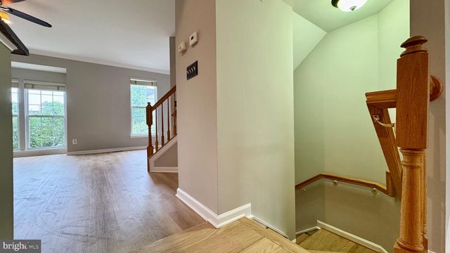 2571 CHASE WELLESLEY DR, Herndon, VA 20171
