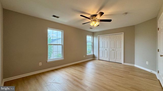 2571 CHASE WELLESLEY DR, Herndon, VA 20171