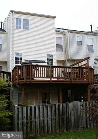 2571 CHASE WELLESLEY DR, Herndon, VA 20171