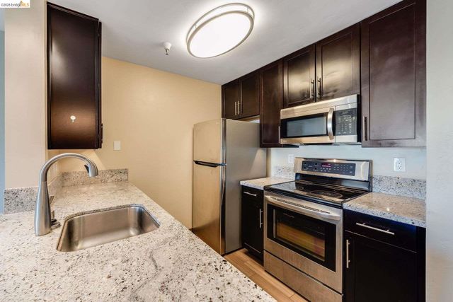 6400 Christie Ave 2410, Emeryville, CA 94608