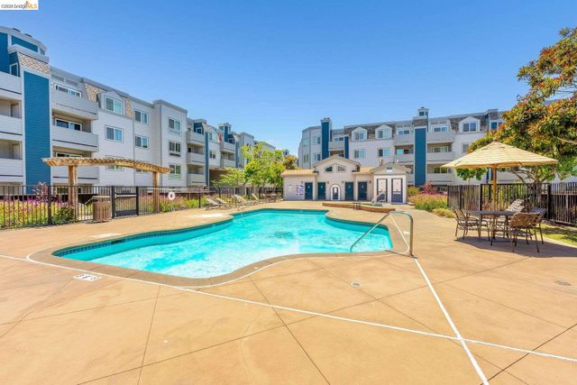 6400 Christie Ave 2410, Emeryville, CA 94608