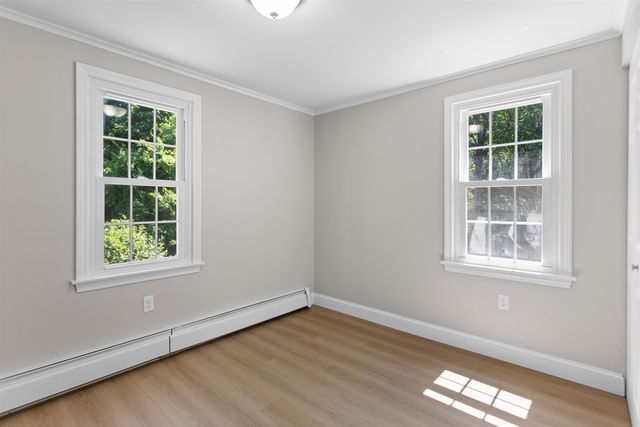 14 Derryfield Road, Derry, NH 03038