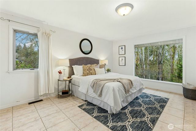 6526 NE 198th Street, Kenmore, WA 98028