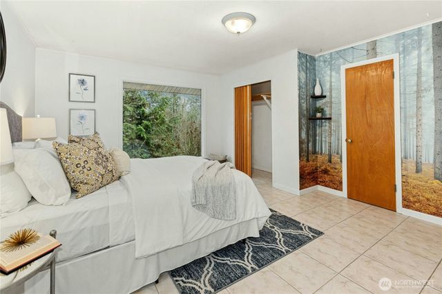 6526 NE 198th Street, Kenmore, WA 98028