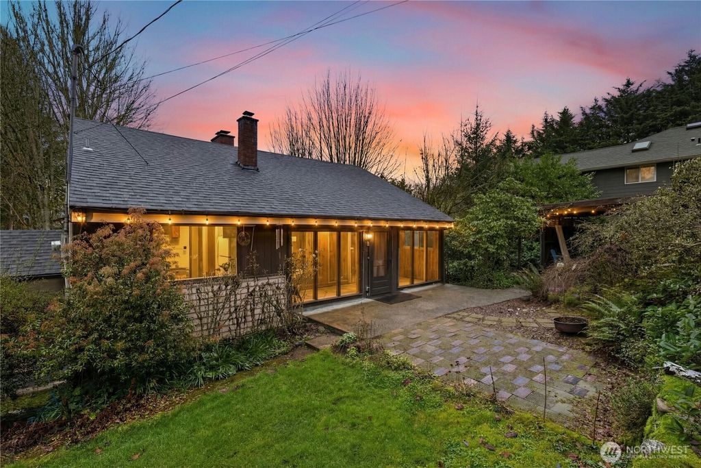 6526 NE 198th Street, Kenmore, WA 98028