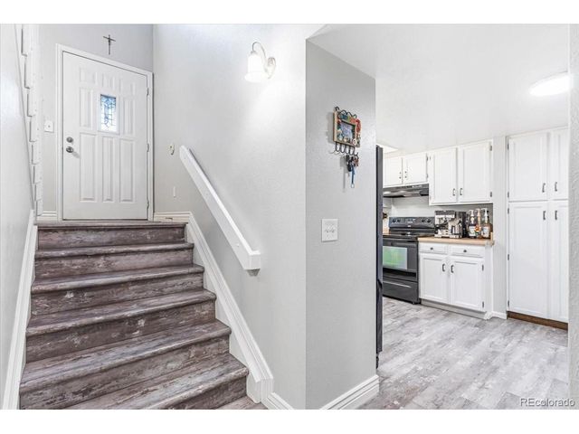 7677 S Monaco Cir, Centennial, CO 80112