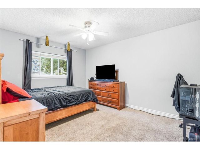 7677 S Monaco Cir, Centennial, CO 80112