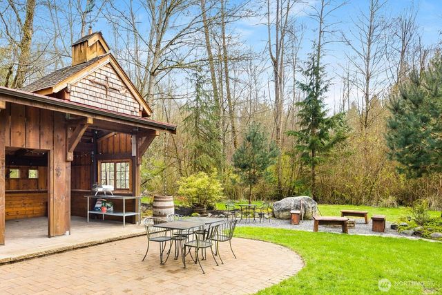19529 17th Drive NE, Arlington, WA 98223